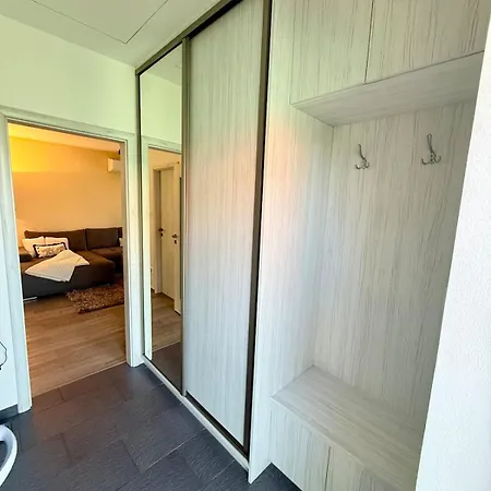 Tiny House, Renowned Location, 20 Minutes From Prague بيت للعطل *