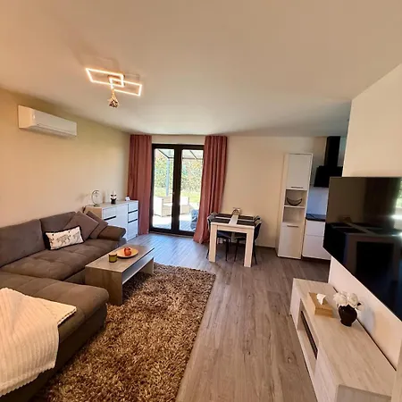Holiday home Tiny House, Renowned Location, 20 Minutes From Prague Ritka